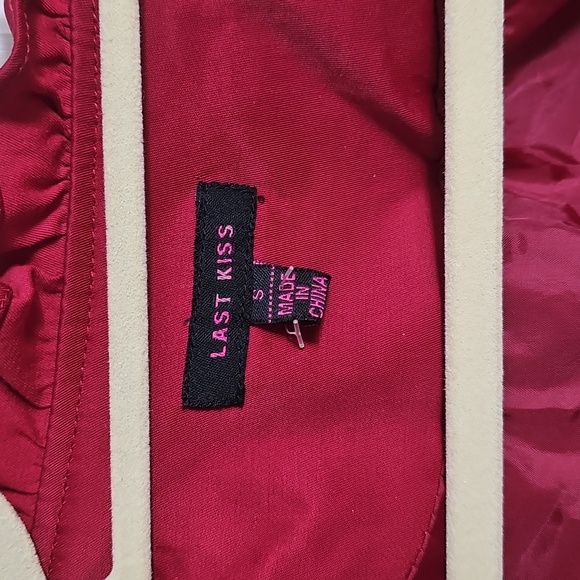 Last Kiss Red Jacket with ruffle edge - Picture 4 of 8